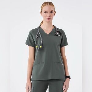 Figs Women’s Casma Three-Pocket Scrub Top Bonsai Size L